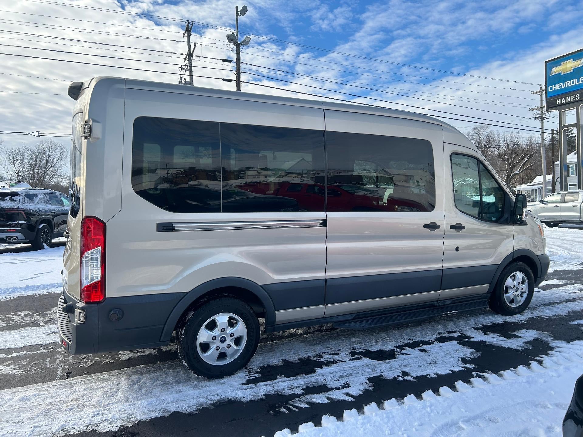 2018 Ford Transit Passenger Wagon XL