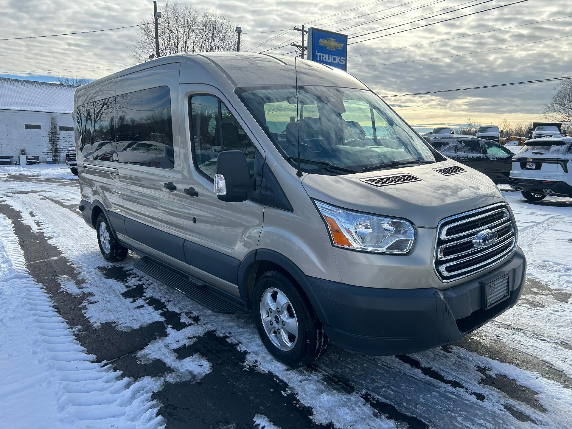 2018 Ford Transit Passenger Wagon XL