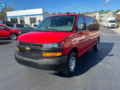 2025 Chevrolet Express Passenger 3500 1LS