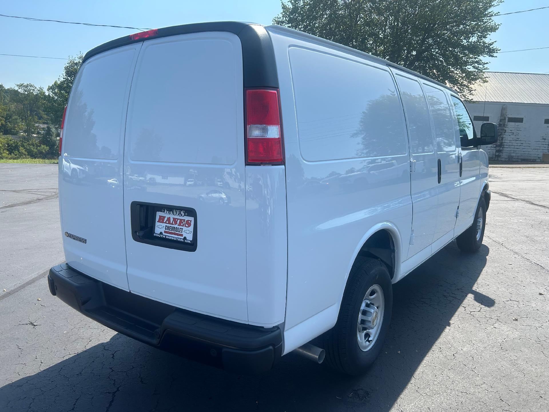 2024 Chevrolet Express Cargo 2500 Base