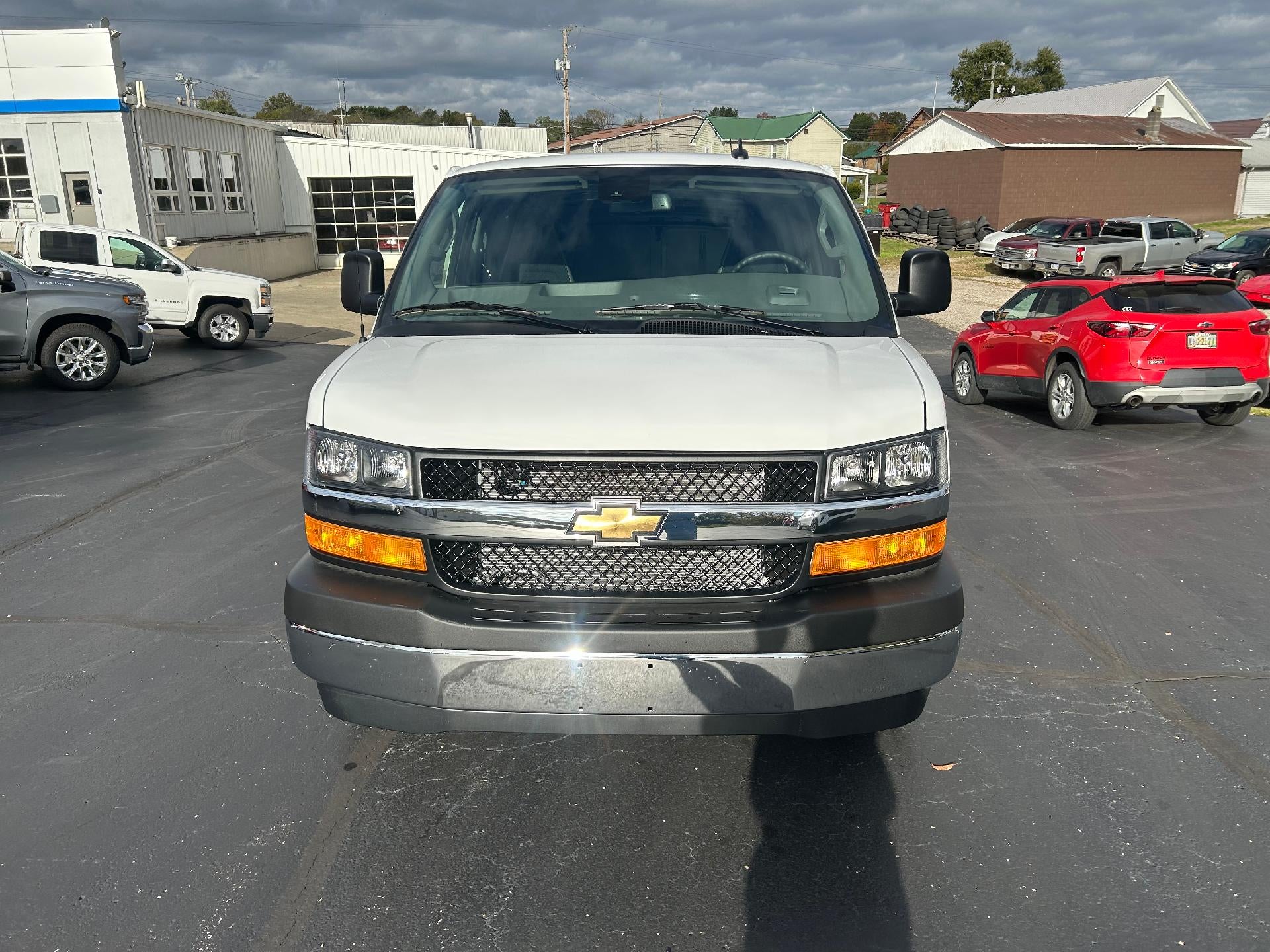 2025 Chevrolet Express Cargo 3500 Base
