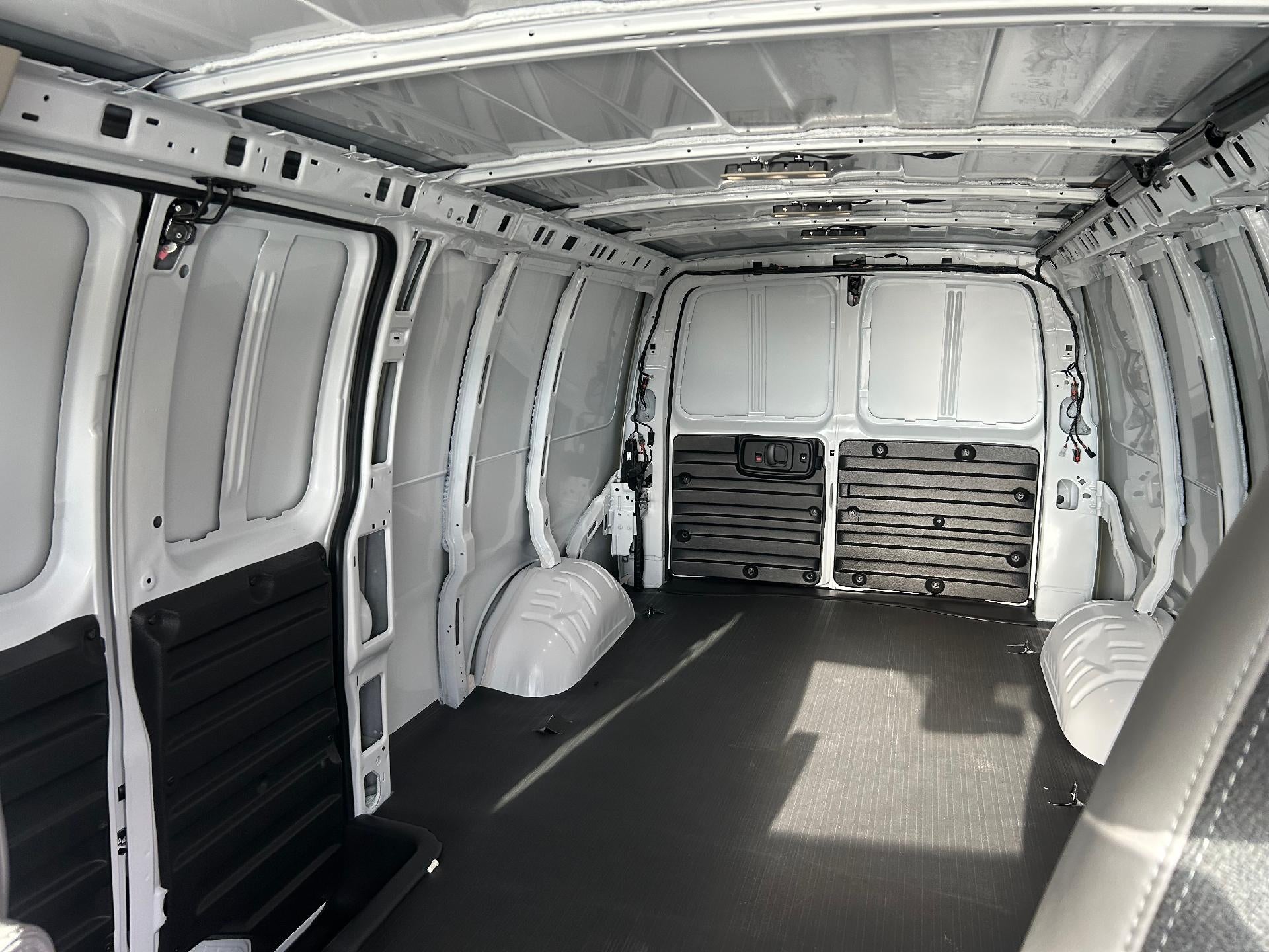 2025 Chevrolet Express Cargo 3500 Base