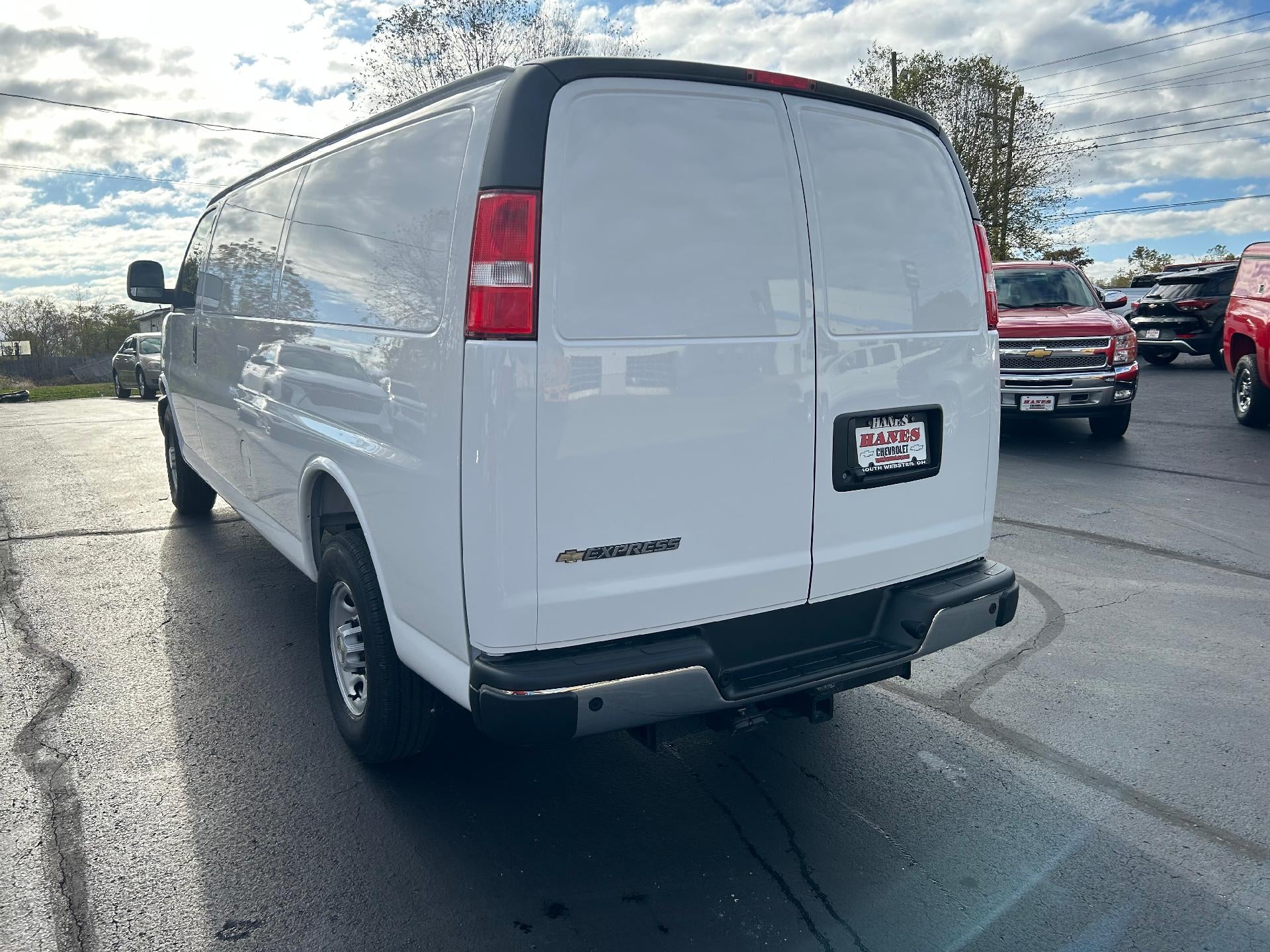 2025 Chevrolet Express Cargo 3500 Base