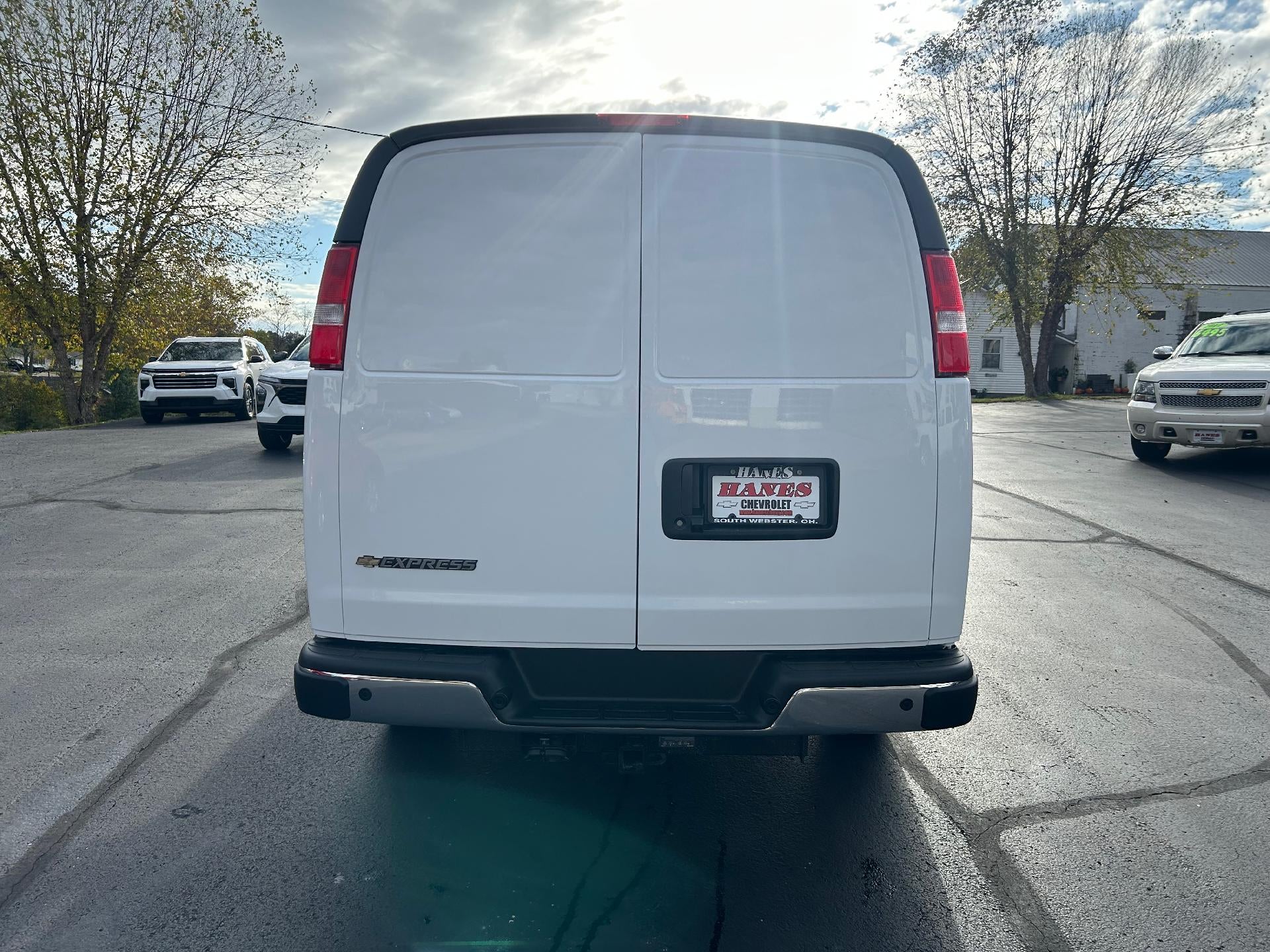 2025 Chevrolet Express Cargo 3500 Base