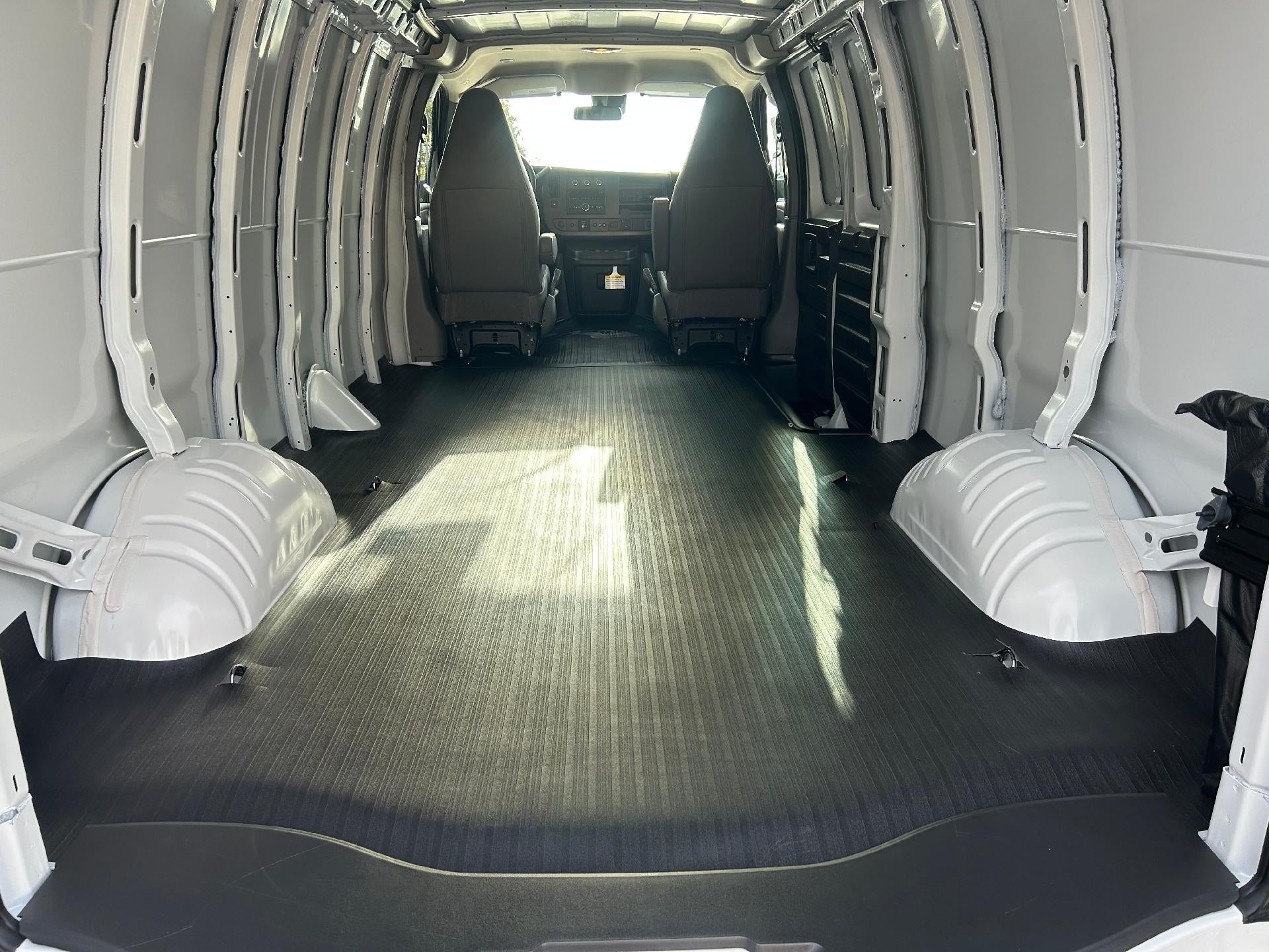 2025 Chevrolet Express Cargo 3500 Base