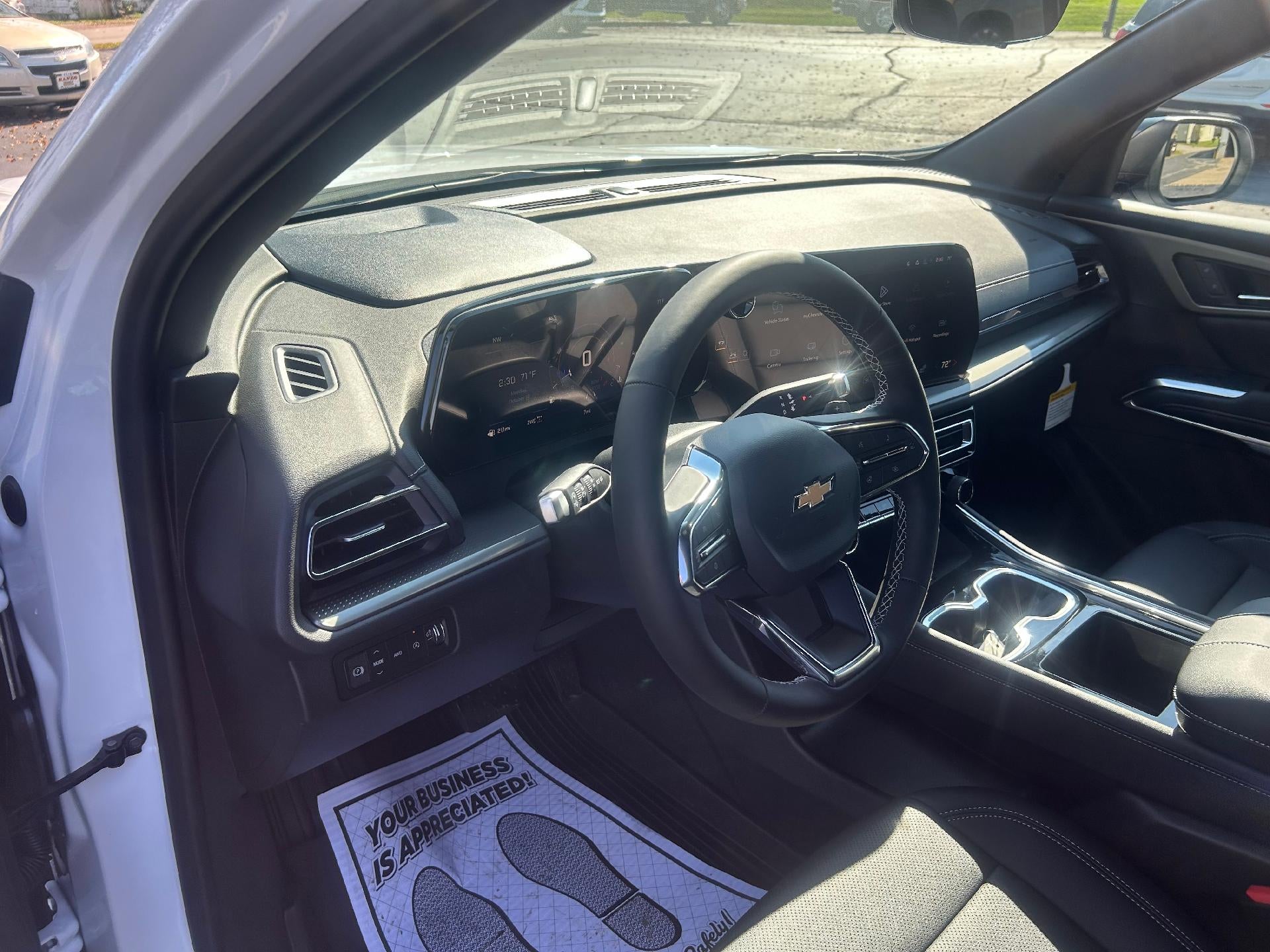2027 Chevrolet Traverse AWD LT