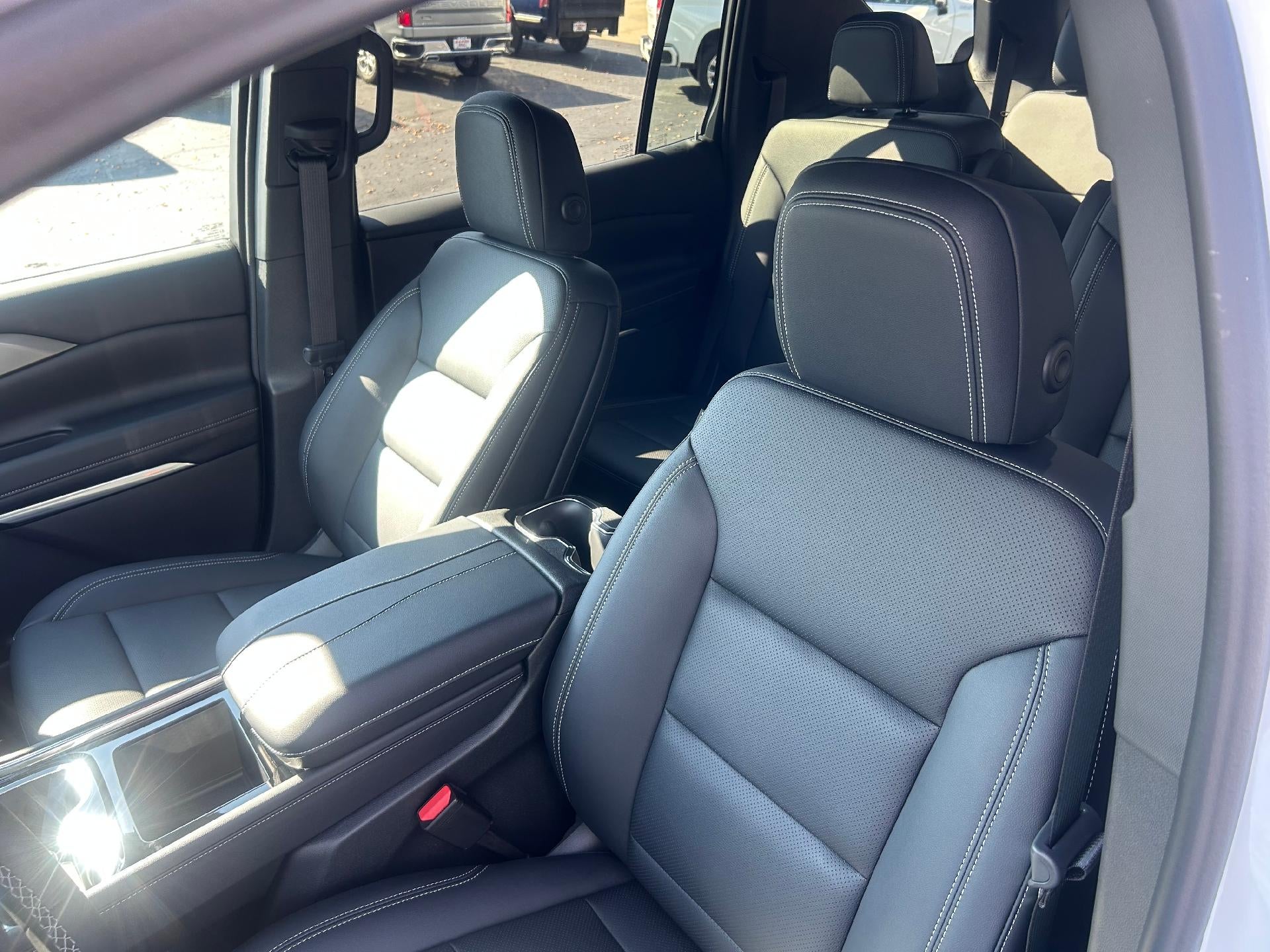 2027 Chevrolet Traverse AWD LT