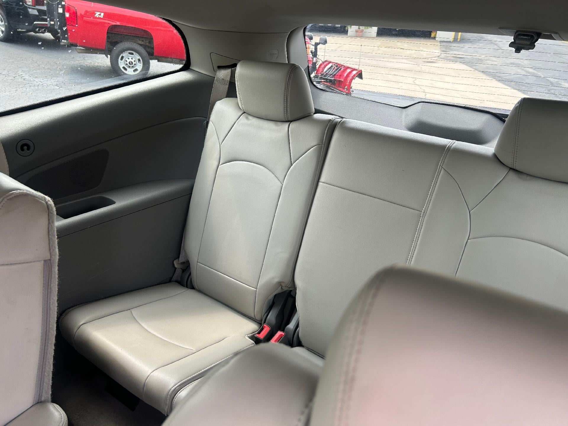 2010 Chevrolet Traverse LT w/2LT