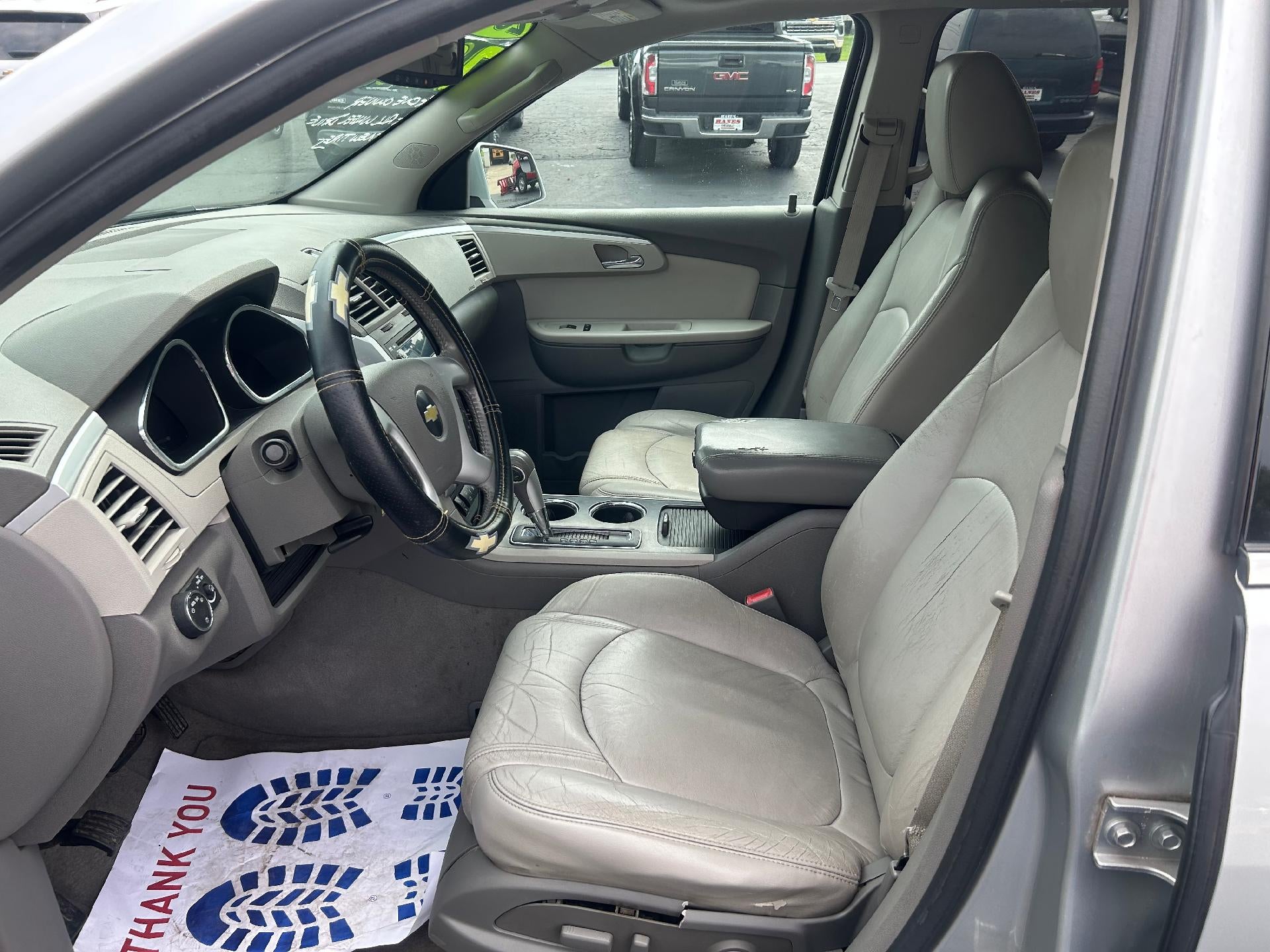 2010 Chevrolet Traverse LT w/2LT