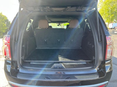 2022 Chevrolet Suburban High Country
