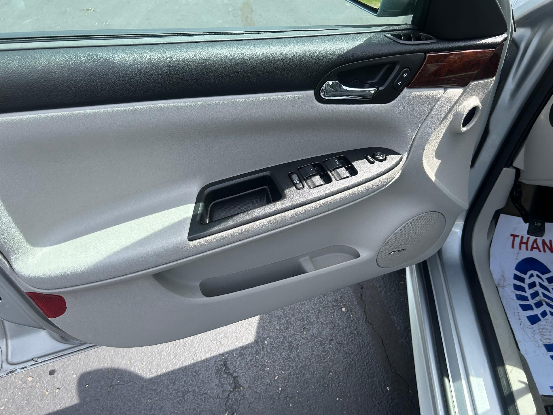 2011 Chevrolet Impala LT Retail