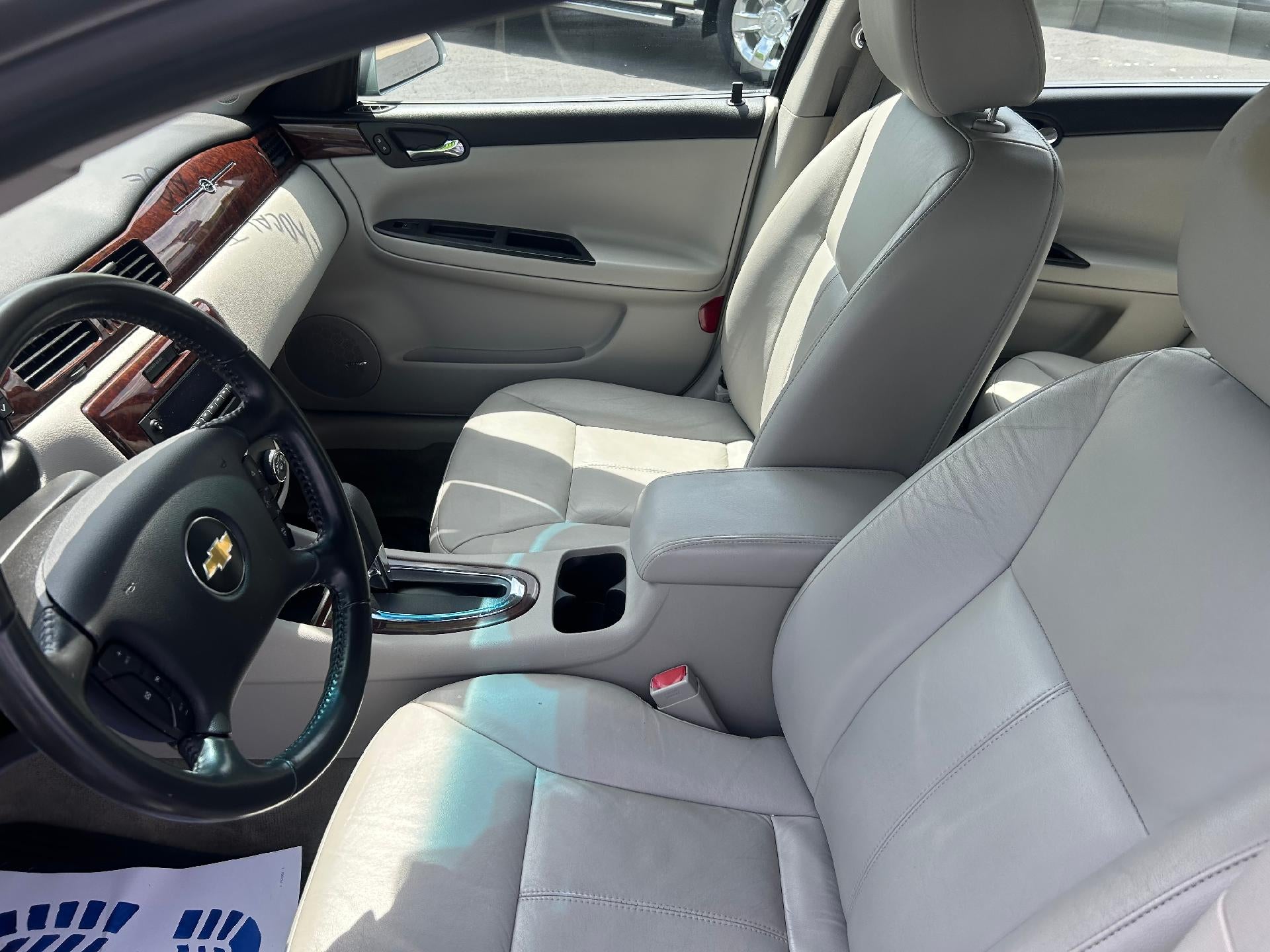 2011 Chevrolet Impala LT Retail