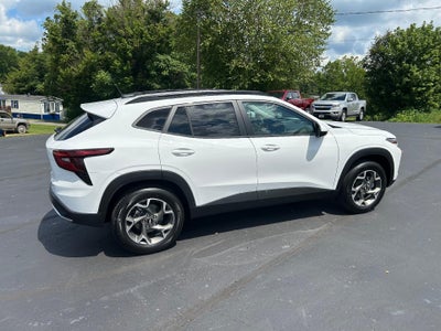 2025 Chevrolet Trax LT